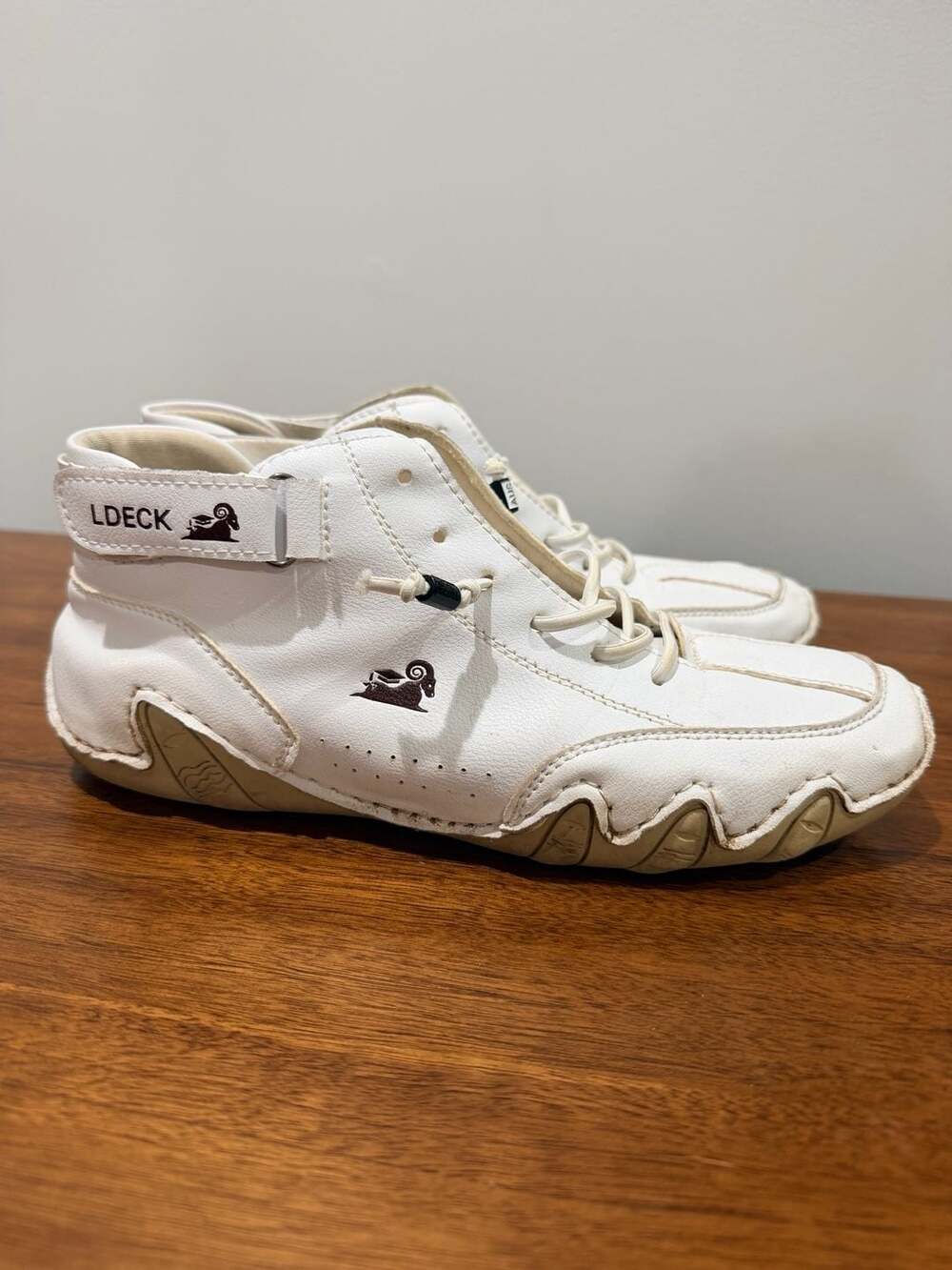Ldeck Shoes Size 40 White Leather Sneakers